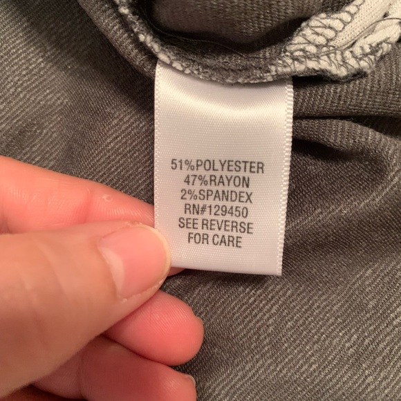 Croft & Barrow 3/4 sleeve with a cuff. Size L. - Picture 6 of 11